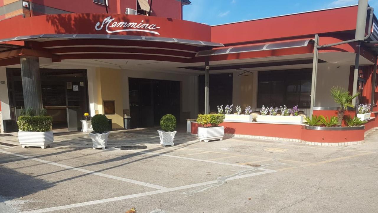 Hotel Residence Memmina Frosinone Exteriör bild