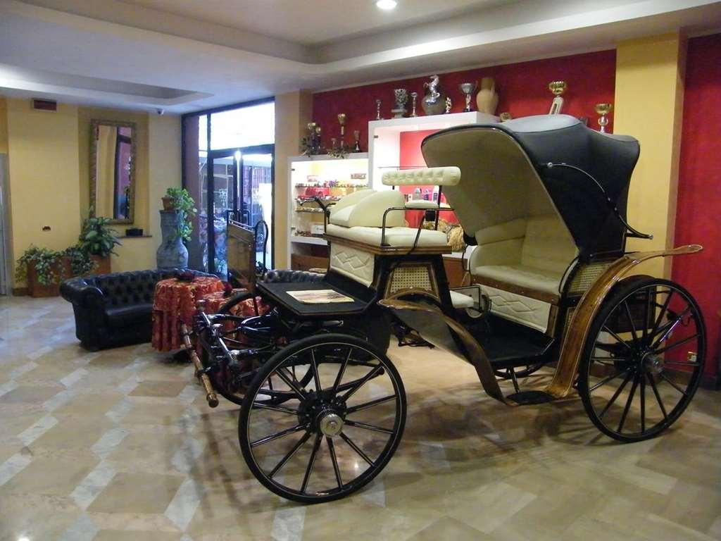 Hotel Residence Memmina Frosinone Inreriör bild