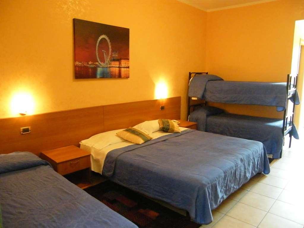 Hotel Residence Memmina Frosinone Rum bild