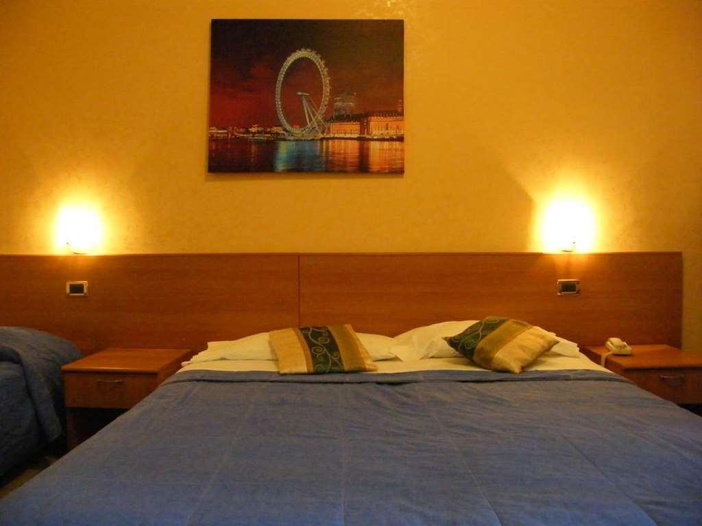 Hotel Residence Memmina Frosinone Rum bild